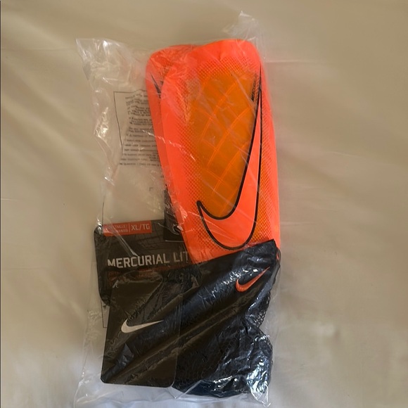 Nike Mercurial Lite Orange Adult Unisex Shin Guards‎ - Picture 1 of 4